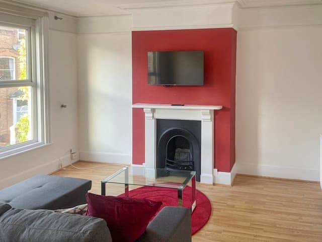 Living area | RFF - OPP Apartments, Exeter