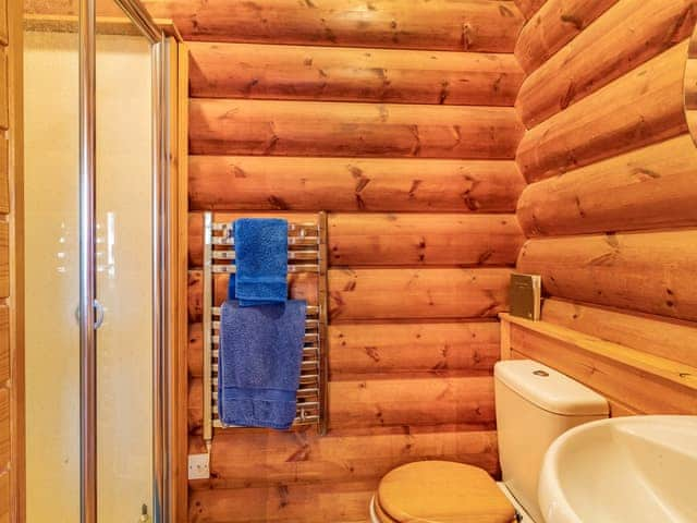 Bathroom | Grebe Lodge (Lodge 6), Frettenham