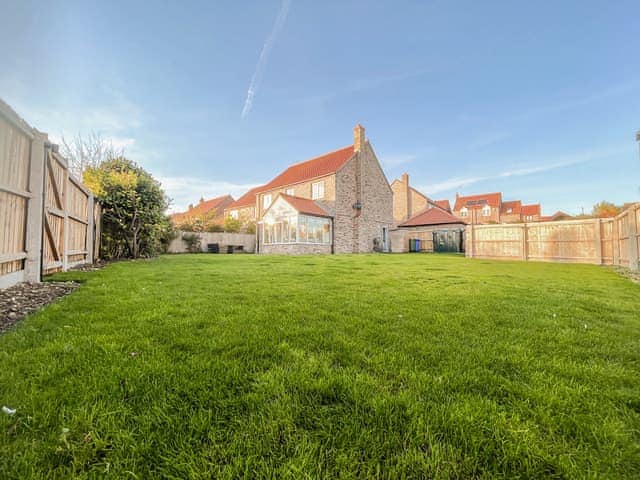 Enclosed garden | Allawah House, Sedgeford