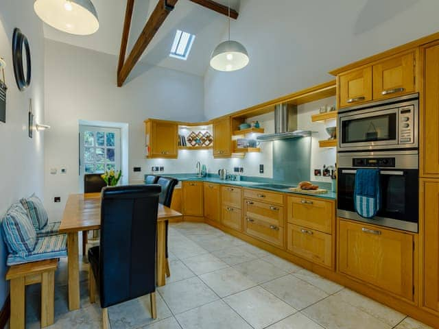 Kitchen/diner | Bayside Cottage - Bayside and Puffin Holidays, Bamburgh