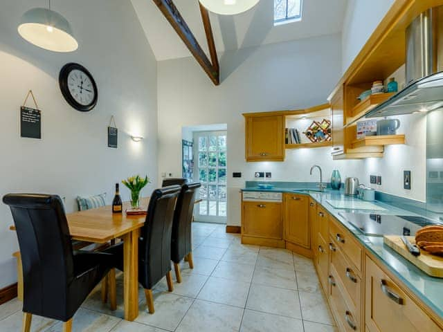 Kitchen/diner | Bayside Cottage - Bayside and Puffin Holidays, Bamburgh