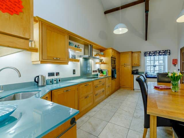 Kitchen/diner | Bayside Cottage - Bayside and Puffin Holidays, Bamburgh