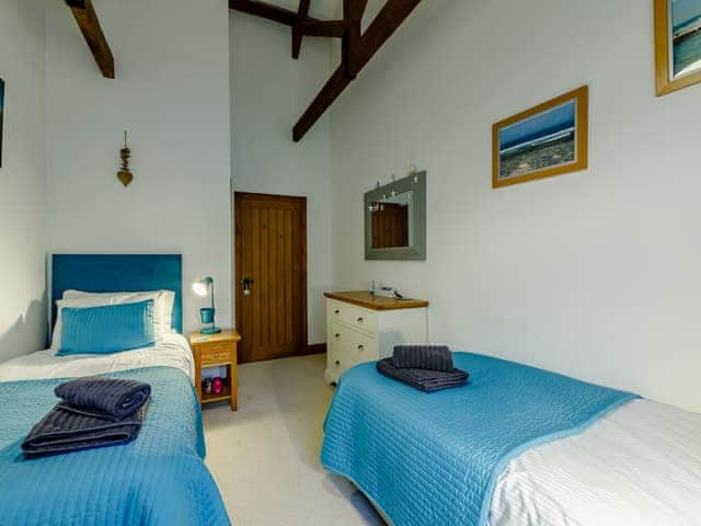 Twin bedroom | Bayside Cottage - Bayside and Puffin Holidays, Bamburgh