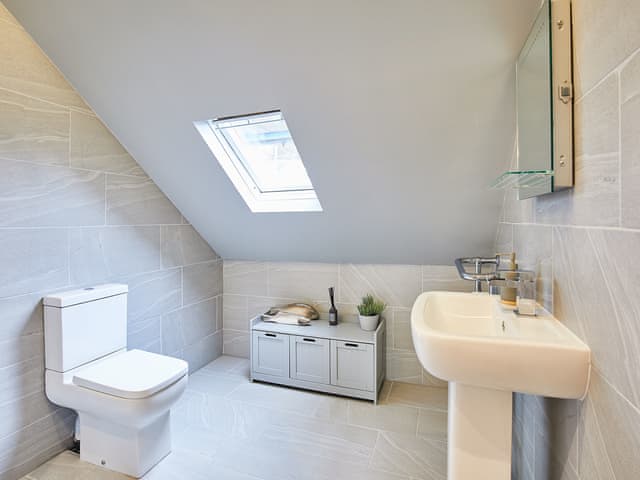 Shower room | Oakwood, Sleights, near Whitby