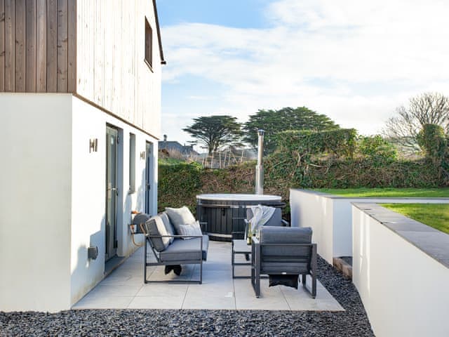 Outdoor area | Rosefern, Tintagel