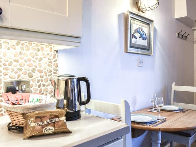 Dining Area | Sea Dog Cottage - White Horse Yard Cottages, Whitby