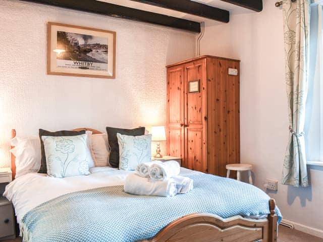 Double bedroom | Sea Dog Cottage - White Horse Yard Cottages, Whitby