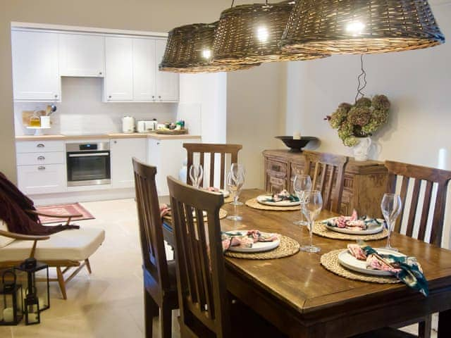 Kitchen/diner | Oak Tree Cottage, Grantham