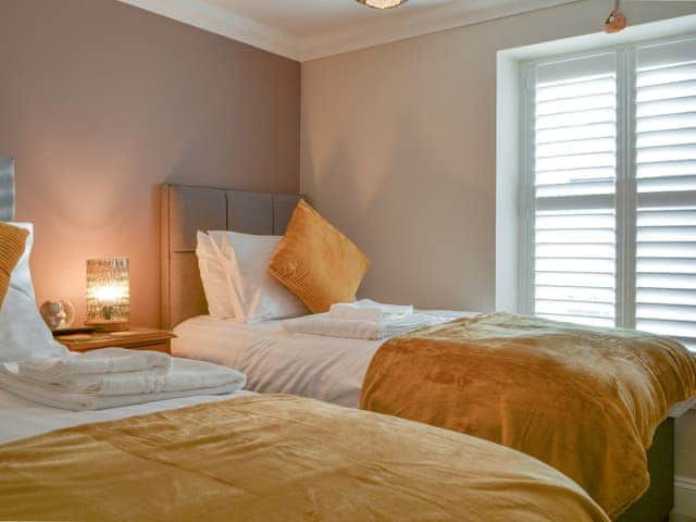 Twin bedroom | Willow Cottage, Cockermouth