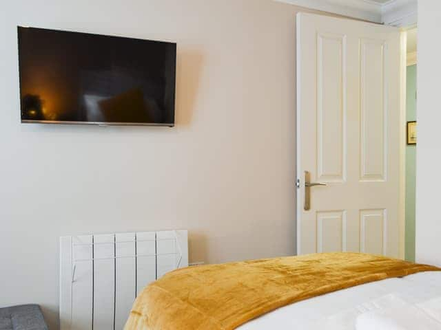 Twin bedroom | Willow Cottage, Cockermouth