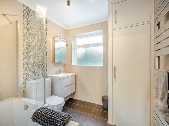 Bathroom | Cedar Lodge, Overstrand