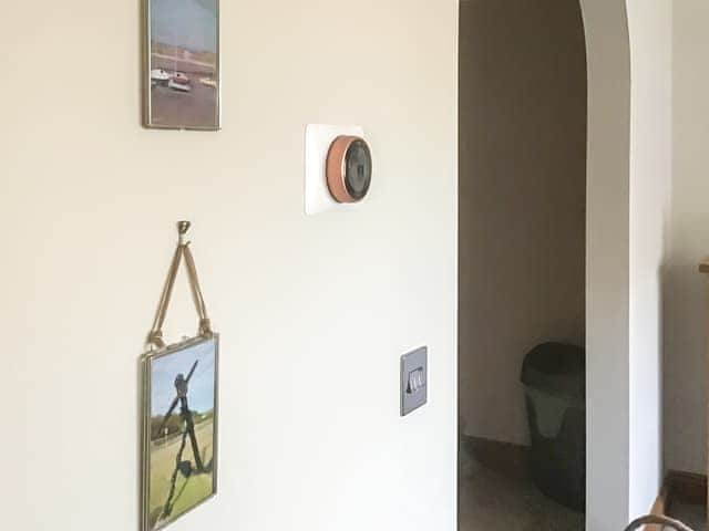 Thermostat is easily adjusted | Ebba&rsquo;s Neuk, Beadnell