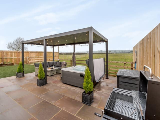 Outdoor area | The Workshop - Ryehills Farm, Pickering