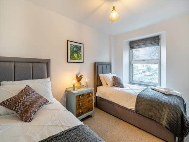 Twin bedroom | Raven House, Kendal