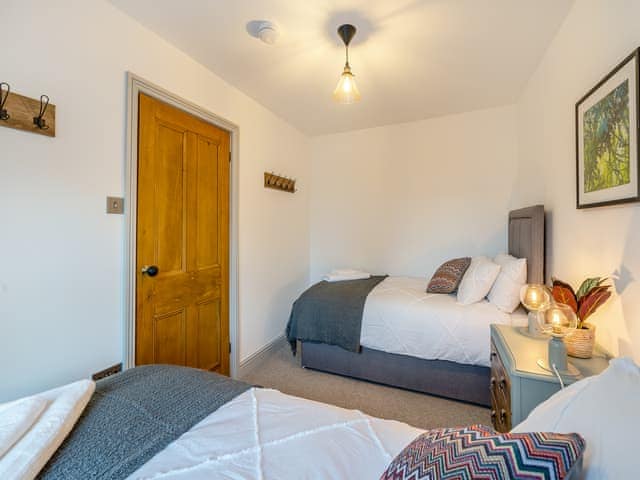 Twin bedroom | Raven House, Kendal