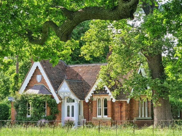 Exterior | The Victorian Lodge - Victorian Hideaways, Windsor