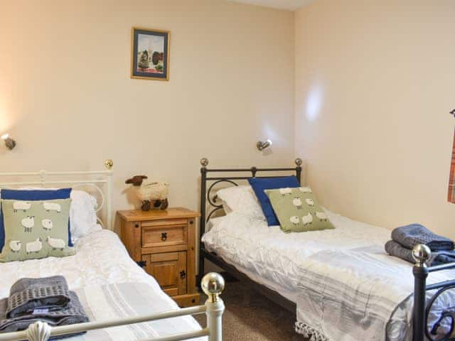 Twin bedroom | River View Cottage - Brockholes Farm, Near Tebay