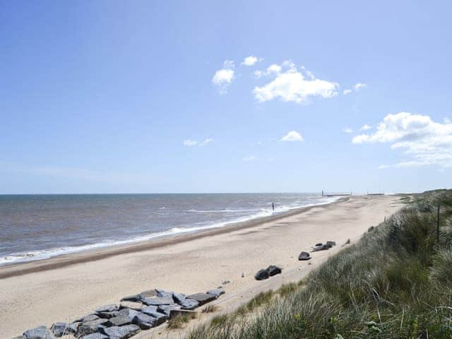 Surrounding area | Fuchsia Cottage, Sea Palling