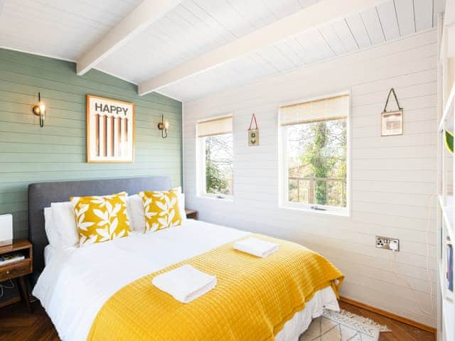 Double bedroom | The Cosy Cabin, Wraxall, near Bristol