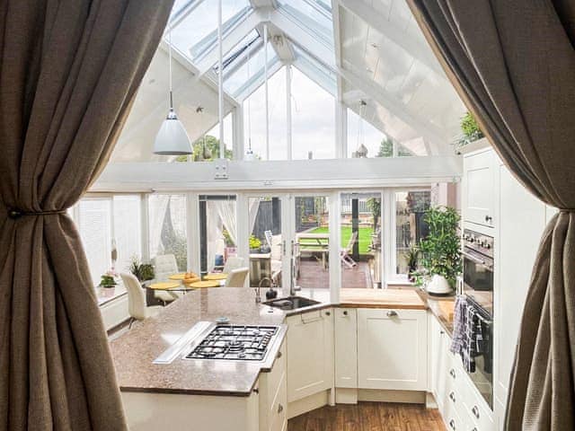 Kitchen | Winsor, Brockenhurst