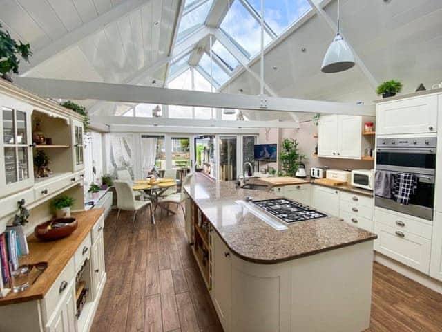 Kitchen | Winsor, Brockenhurst