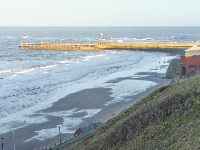 Whitby Beach | Seasider, Whitby