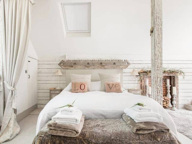 Bedroom | The Little Hideaway - Victorian Hideaways, Windsor