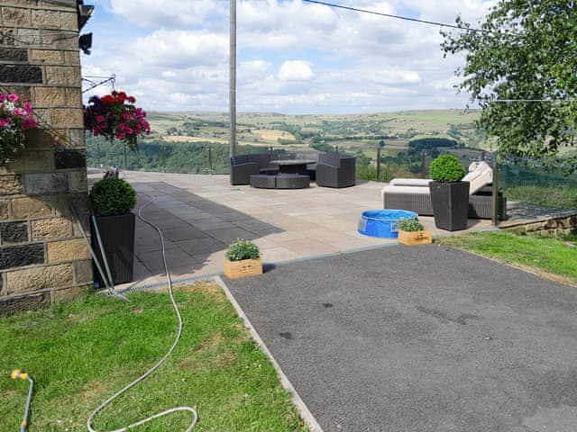 Outdoor area | Jackson Ing, Brearley, near Luddendenfoot