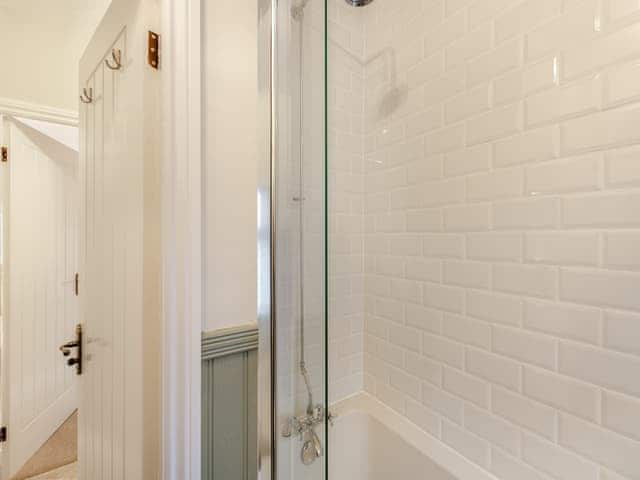 Bathroom | Pennypot Cottage, Kettlewell