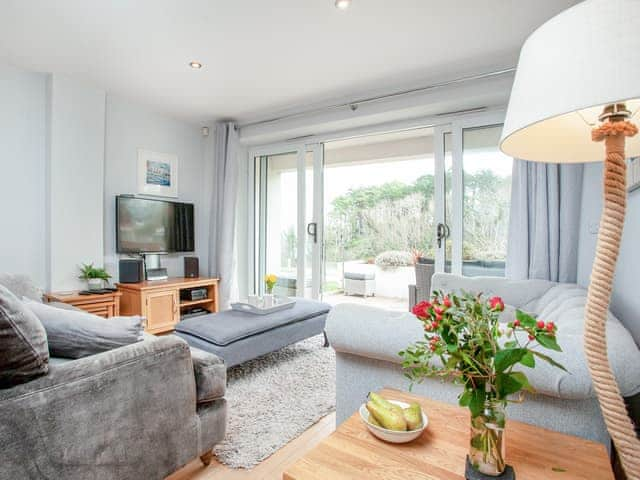 Living room | Lapwing 1, Brixham