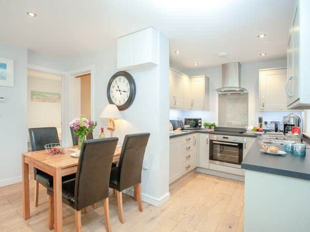 Dining Area | Lapwing 1, Brixham