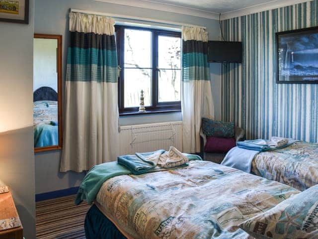 Twin bedroom | Rothiemay, Walcott