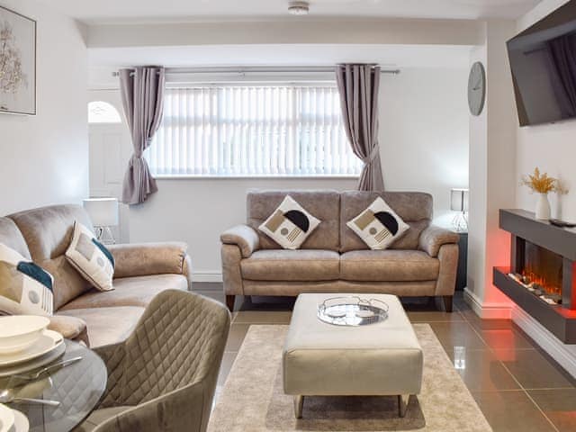 Living area | The Farmhouse - Coastal Apartments, Winterton-on-Sea