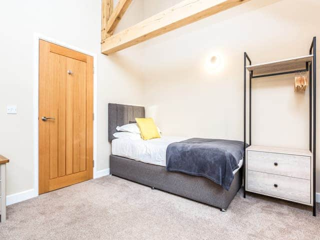 Single bedroom | Oyster Catcher - Gibralter Barns, Skegness