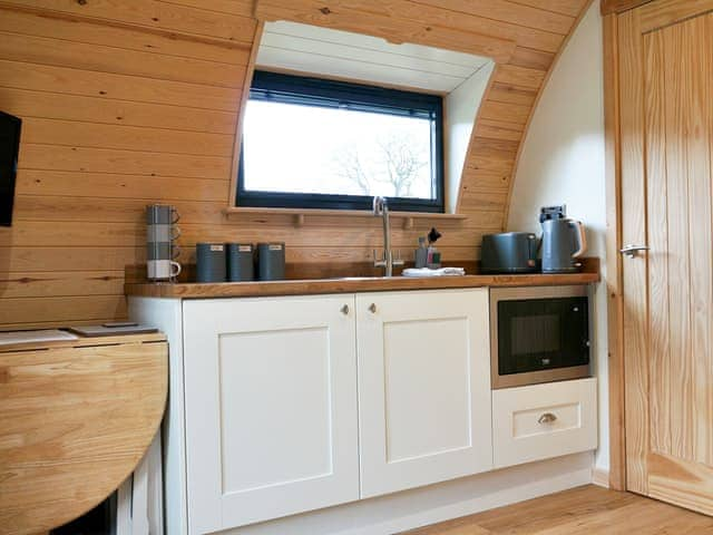 Open plan living space | Callow - Eastridge Glamping, Habberley