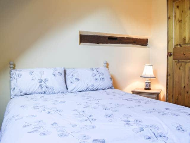 Double bedroom | Brookside Cottage - Bilston Brook Farm, Litchfield, near Stafford