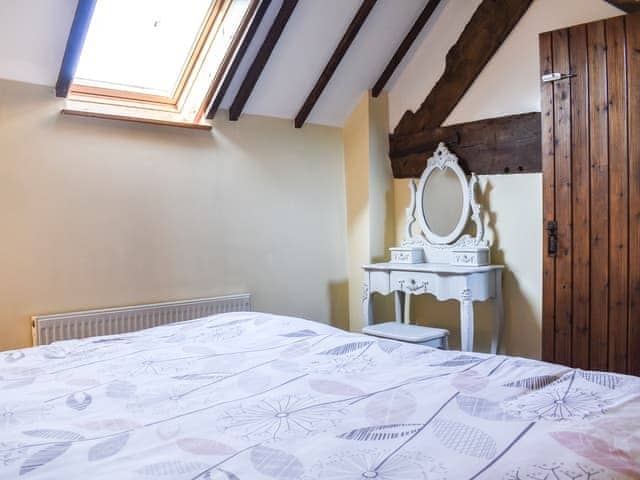 Double bedroom | Brookside Cottage - Bilston Brook Farm, Litchfield, near Stafford