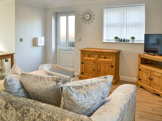 Living area | Carolina Cottage - Colorado Cottages, Wilberfoss