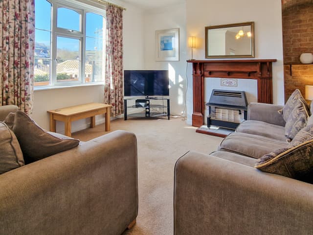 Living room | Beachcomber Cottage, Beer