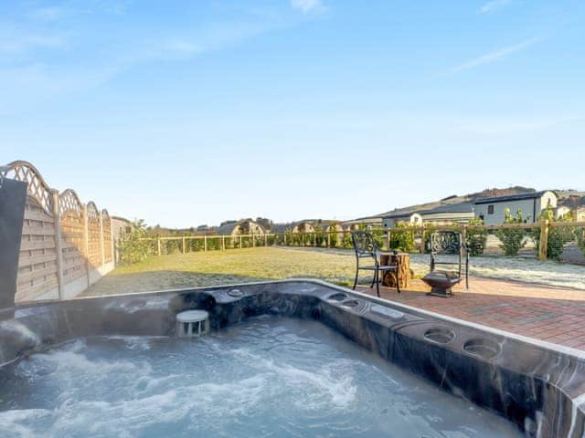 Hot tub | Rose - Llawrllan, St Harmon, near Rhayader