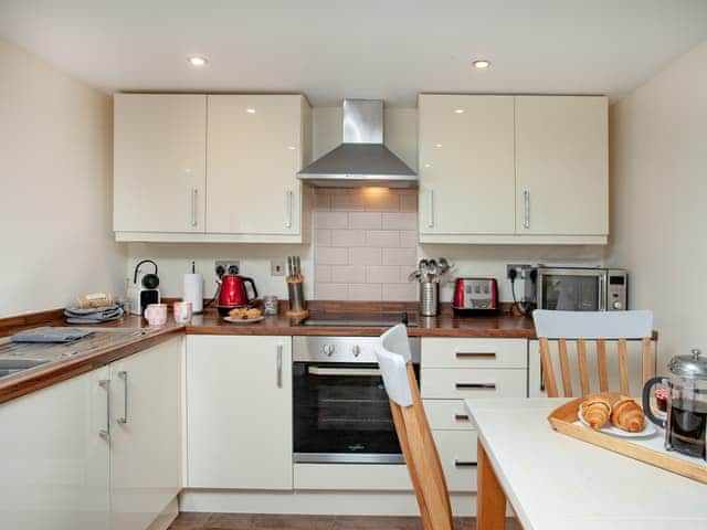 Kitchen/diner | Olivers - Knowle Farm, Marhamchurch, near Bude