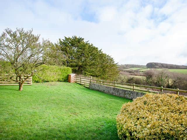 Garden | Olivers - Knowle Farm, Marhamchurch, near Bude