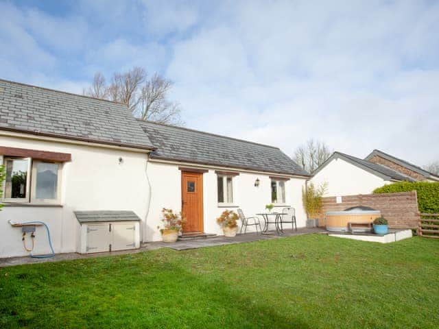 Exterior | Olivers - Knowle Farm, Marhamchurch, near Bude