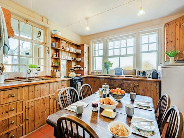 Kitchen | Coastguard&rsquo;s Cottage, Weybourne