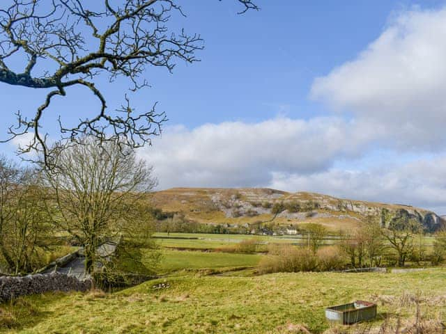 Surrounding area | Stables End, Village of Conistone