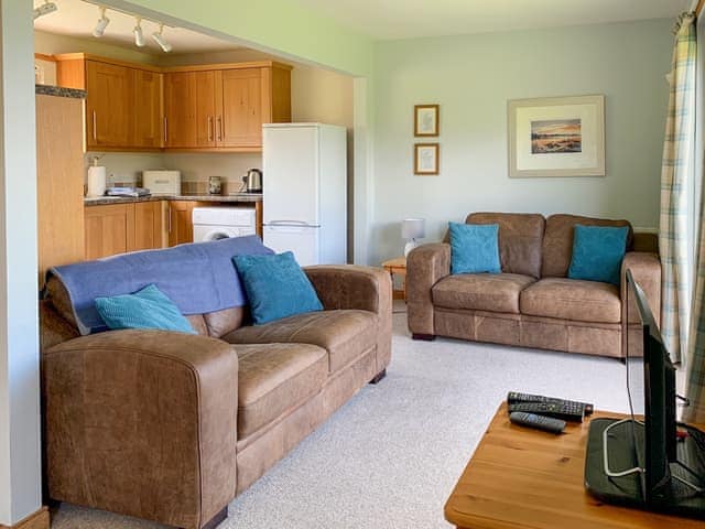 Open plan living space | Thistle Cottage - Cathair Dhubh Estate, Clachtoll, near Lochinver