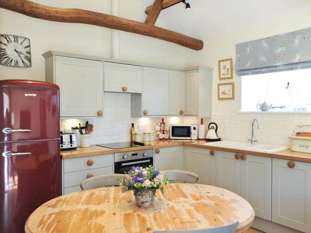 Open plan living space | Palomino Cottage - Brook Farmhouse Cottages, Brook, near Brighstone