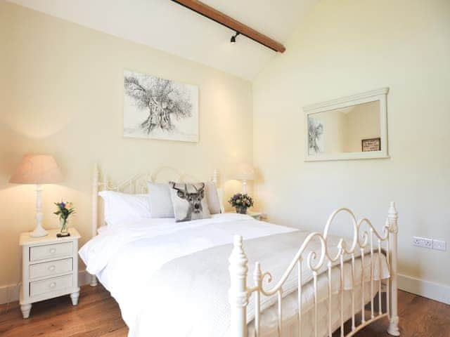 Double bedroom | Palomino Cottage - Brook Farmhouse Cottages, Brook, near Brighstone