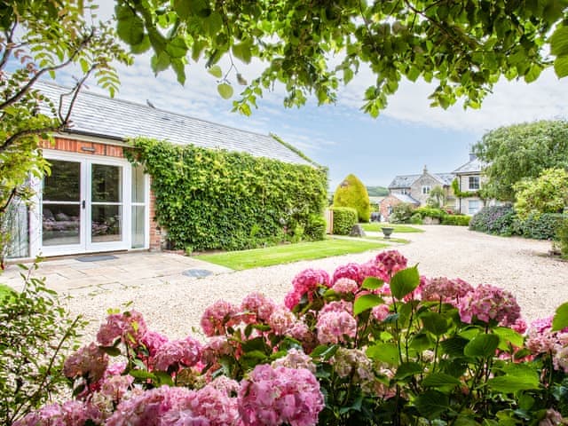 Exterior | Palomino Cottage - Brook Farmhouse Cottages, Brook, near Brighstone