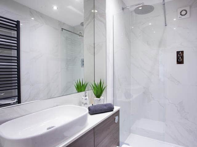 Shower room | Bootham Apartment 2, York